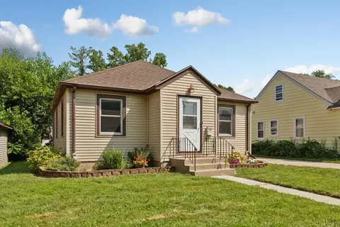 1112 Marsh St, Mankato, MN 56001