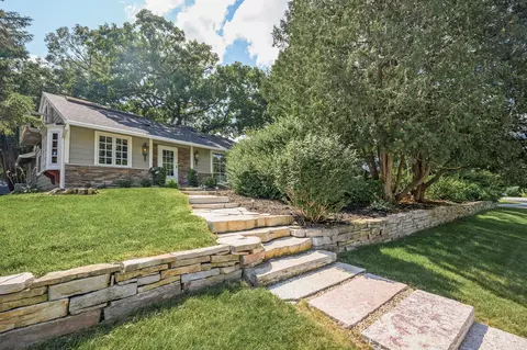 2538 S Shore Blvd, White Bear Township, MN 55110