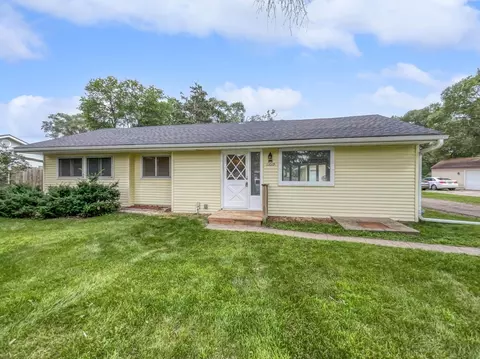 11019 4th St NE, Blaine, MN 55434
