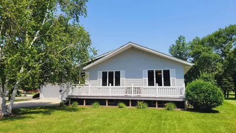 30 Shoreview Dr, Cottonwood, MN 56229
