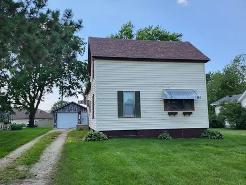 230 1st St NE, Plainview, MN 55964