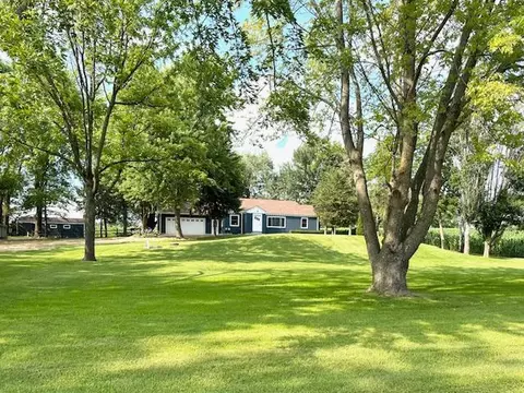 8479 70th St W, Lonsdale, MN 55046