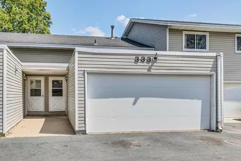 333 Shawnee Trl, Shakopee, MN 55379