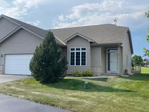 23049 Arrowhead St NW #23049, Saint Francis, MN 55070