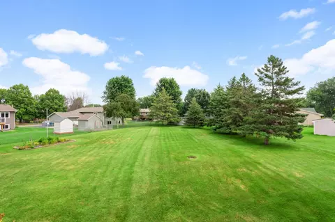 1813 Fox Run, Centerville, MN 55038 photo 14