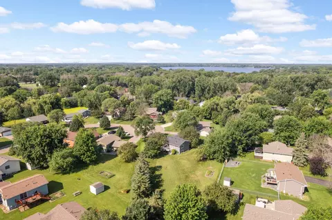 1813 Fox Run, Centerville, MN 55038 photo 5