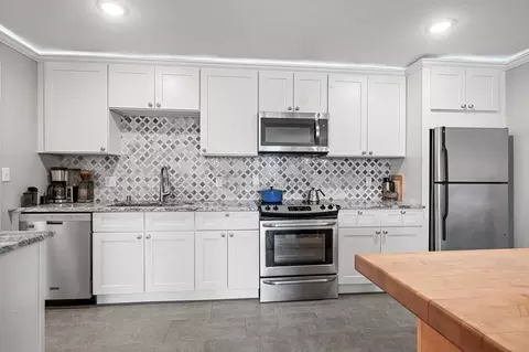 210 W Grant St #525, Minneapolis, MN 55403