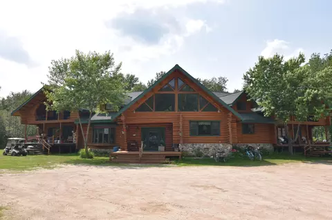 17641 Prothero Dr NW, Angle Inlet, MN 56711