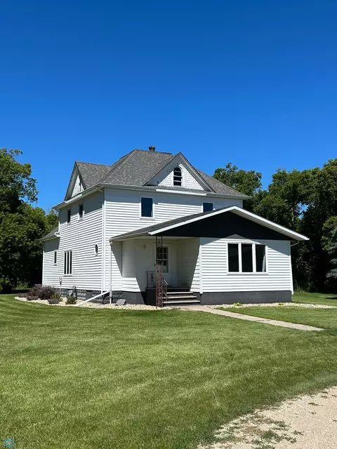 16455 66th St SE, Colfax, ND 58018