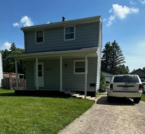 310 W Okabena St, Worthington, MN 56187