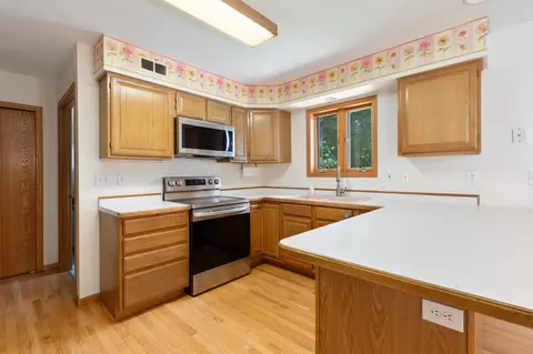 2119 Spruce Dr, Brainerd, MN 56401 photo 2