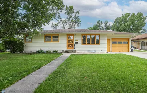 114 26th Ave N, Fargo, ND 58102