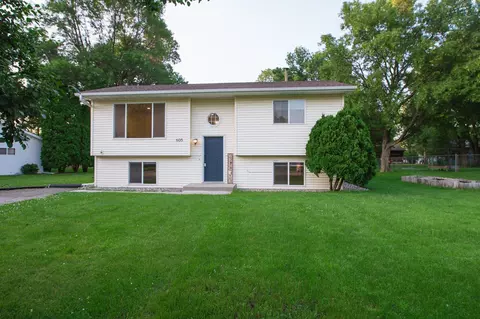 605 Lark Dr, Maple Lake, MN 55358