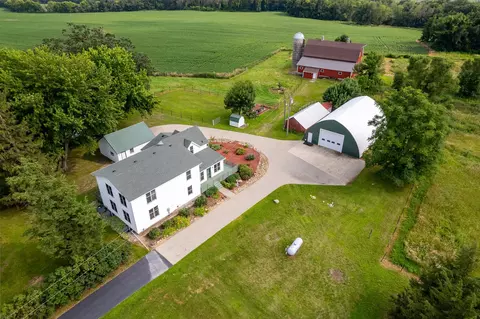 25500 Raven Rd, Belle Plaine, MN 56011