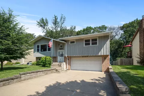 2107 Burke Ave E, North Saint Paul, MN 55109