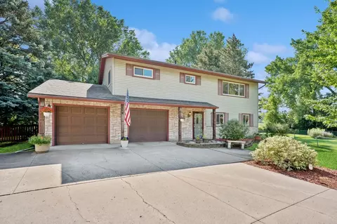 13582 66th Pl N, Maple Grove, MN 55311