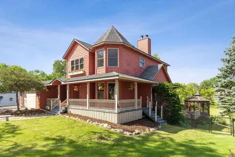 140 Pond View Dr, Loretto, MN 55357 photo 2