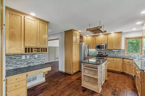 140 Pond View Dr, Loretto, MN 55357 photo 15