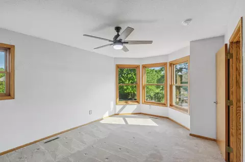 140 Pond View Dr, Loretto, MN 55357 photo 21