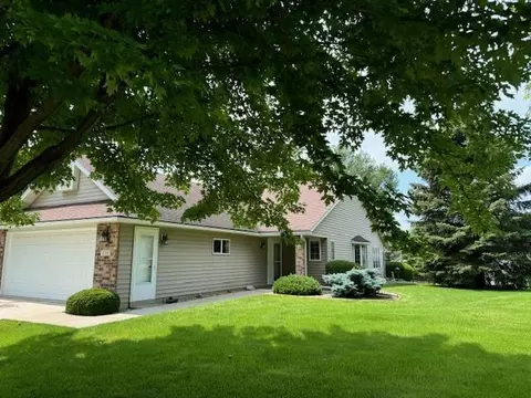 119 Hillridge Ct, Prescott, WI 54021