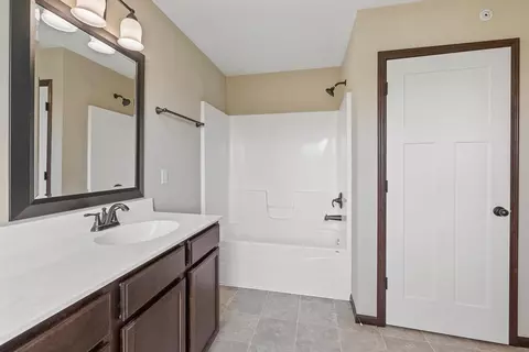 2646 Vierling Dr E, Shakopee, MN 55379 photo 25