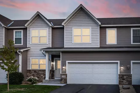 2646 Vierling Dr E, Shakopee, MN 55379 photo 4