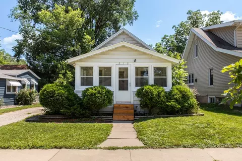 212 16th Ave SE, Rochester, MN 55904