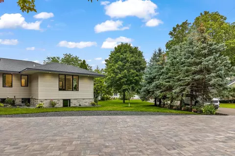 Exterior - 2 Maclynn Rd, Excelsior, MN 55331 photo 4 of 11