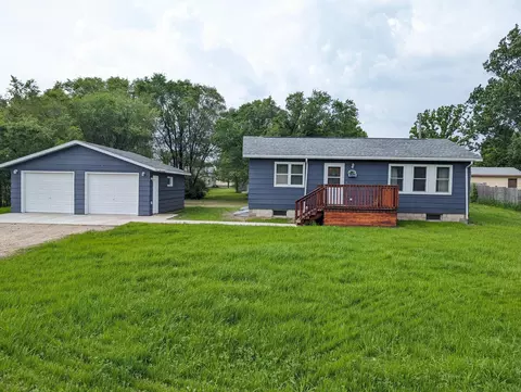 460 5th St Ne St NE, Perham, MN 56573 photo 2