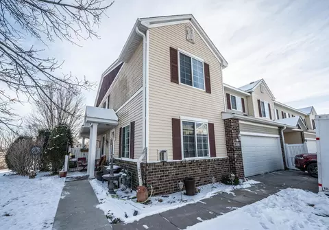 1850 13th St W #1008, Hastings, MN 55033