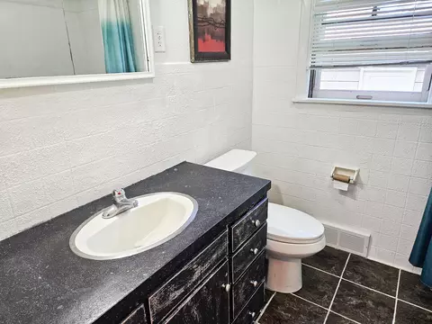 133 E Nelson Ave, Warren, MN 56762 photo 17
