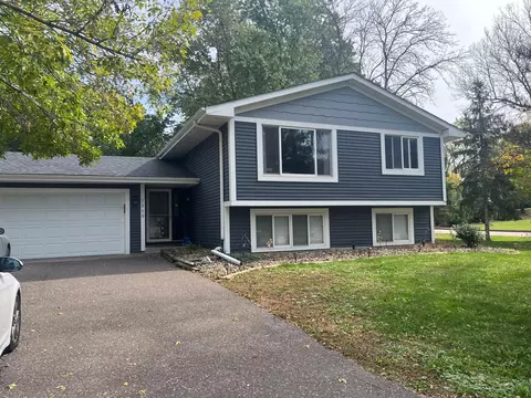 1310 Mcknight Rd S, Maplewood, MN 55119