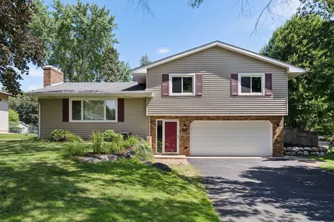 4710 Kevin Ln, Shoreview, MN 55126