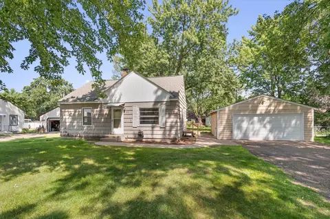 9103 Dunlap Ave, Lexington, MN 55014