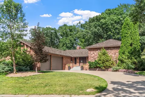 12930 Hamlet Ave, Apple Valley, MN 55124