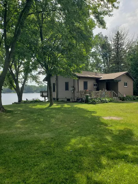 18233 N Lake Ln, Pine City, MN 55063