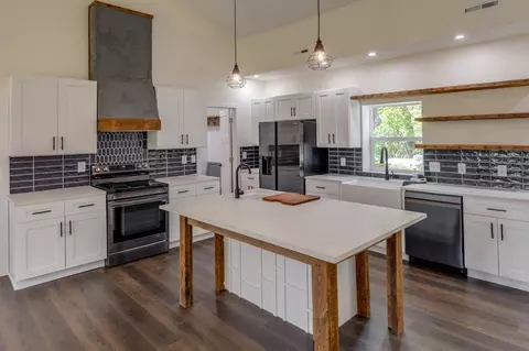 320 Main St E, Nevis, MN 56467 photo 2
