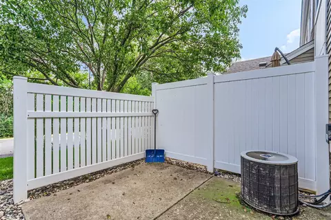 1932 Kyle Way, Eagan, MN 55122 photo 28