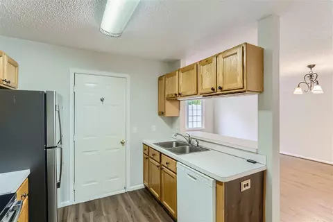1932 Kyle Way, Eagan, MN 55122 photo 12