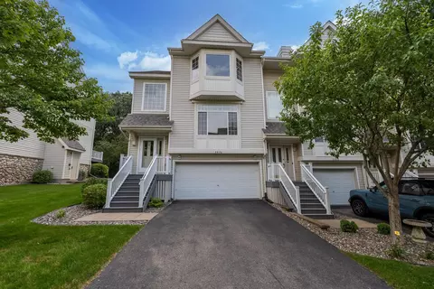 8876 Brunell Way, Inver Grove Heights, MN 55076