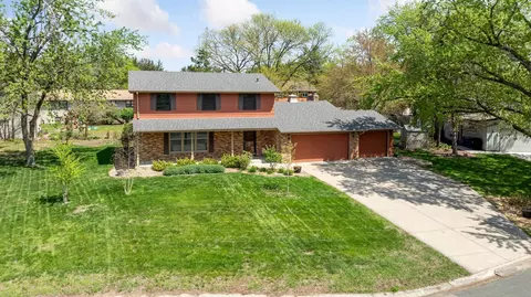 156 Spring Valley Cir, Bloomington, MN 55420
