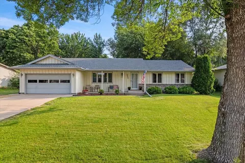 8626 Hillside Trl S, Cottage Grove, MN 55016