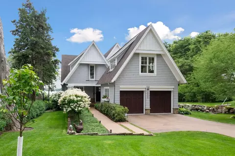 2903 Westwood Rd, Minnetonka Beach, MN 55361