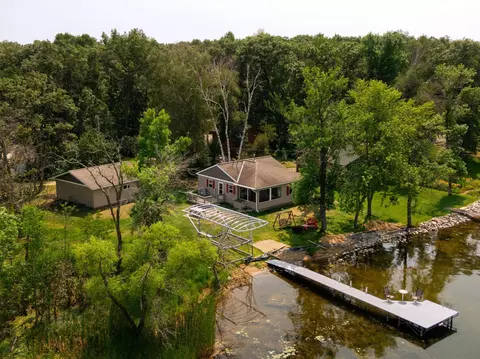 33199 Big Pine Hollow Rd, Crosslake, MN 56442