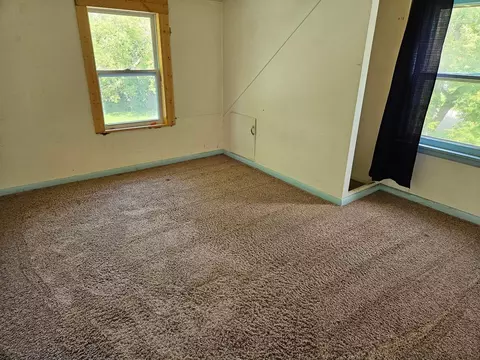 705 8th St E, Thief River Falls, MN 56701 photo 6