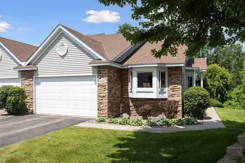 4846 Moon Lake Cir, White Bear Twp, MN 55127