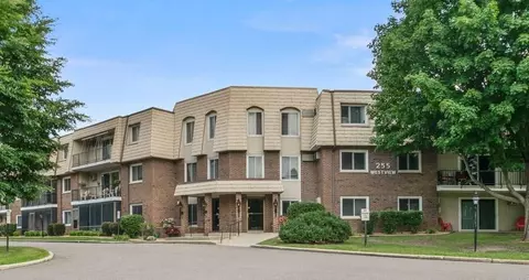 255 Westview Dr #203, West Saint Paul, MN 55118