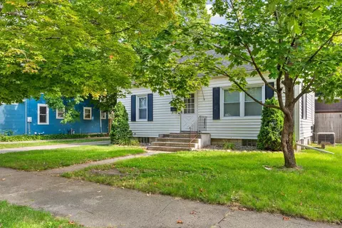 1121 1st St NW, Faribault, MN 55021 photo 3