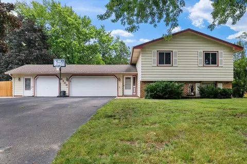 8300 Sumter Ave N, Brooklyn Park, MN 55445