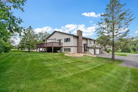 9233 Dartford Rd, Woodbury, MN 55125